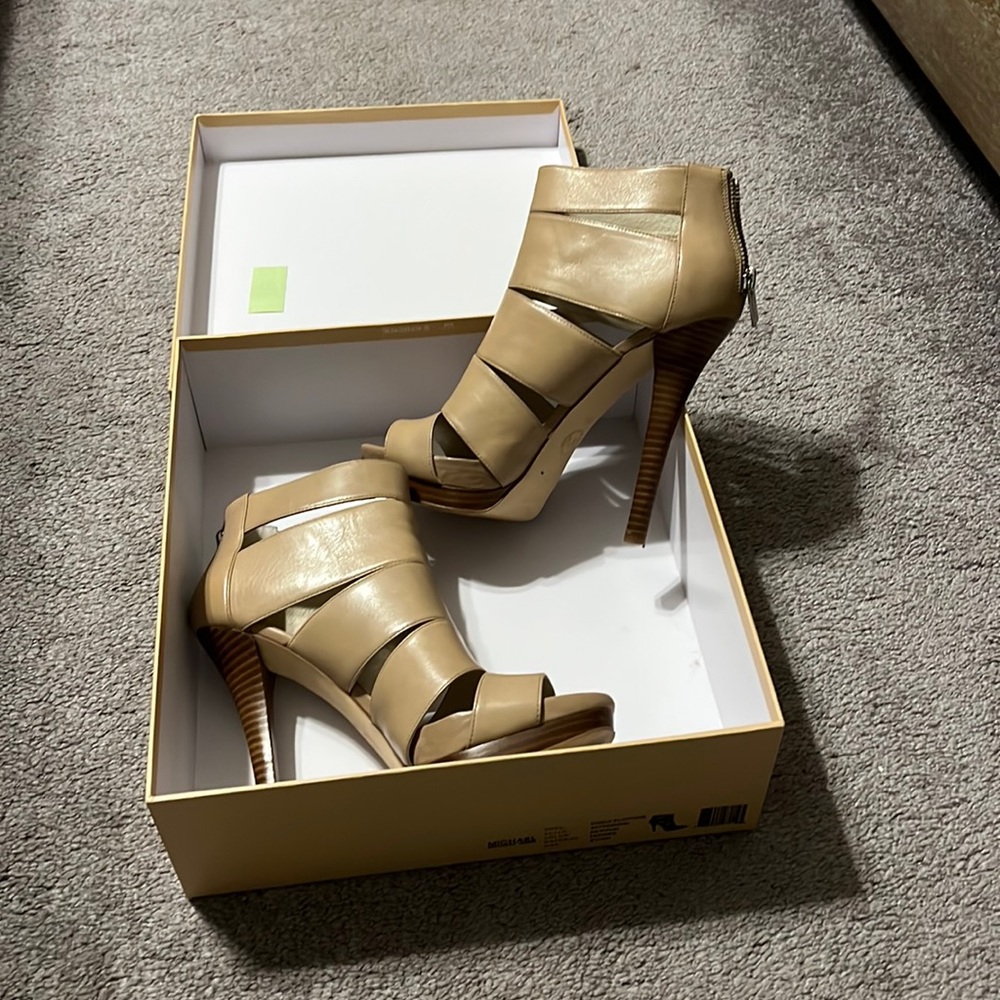Michael Kors Gisele Platform